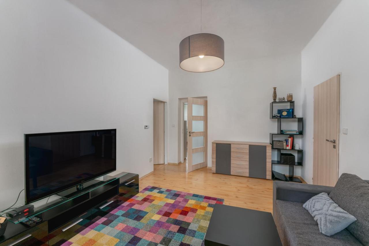 אולומוץ Apartman S Terasou מראה חיצוני תמונה